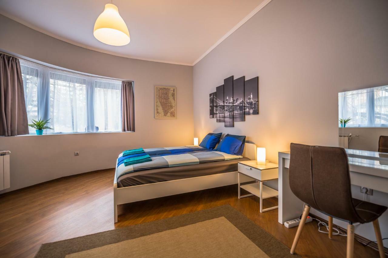 5Th Avenue Sofia Two Bedroom, Two Bathroom, Positano Street Suite By Flat Mаnager Kültér fotó