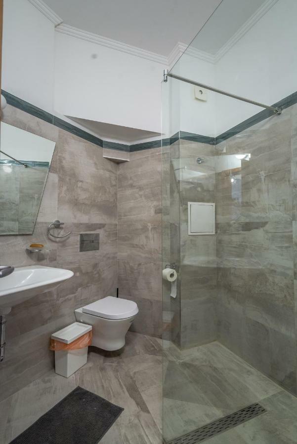 5Th Avenue Sofia Two Bedroom, Two Bathroom, Positano Street Suite By Flat Mаnager Kültér fotó